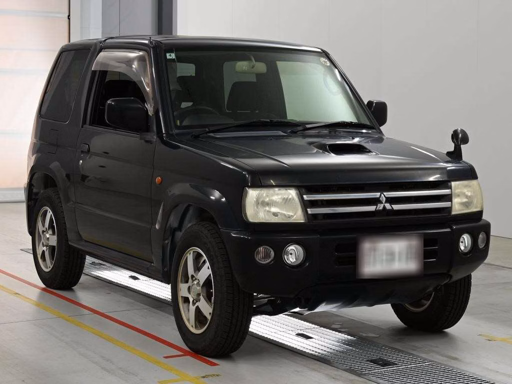 MITSUBISHI PAJERO MINI
