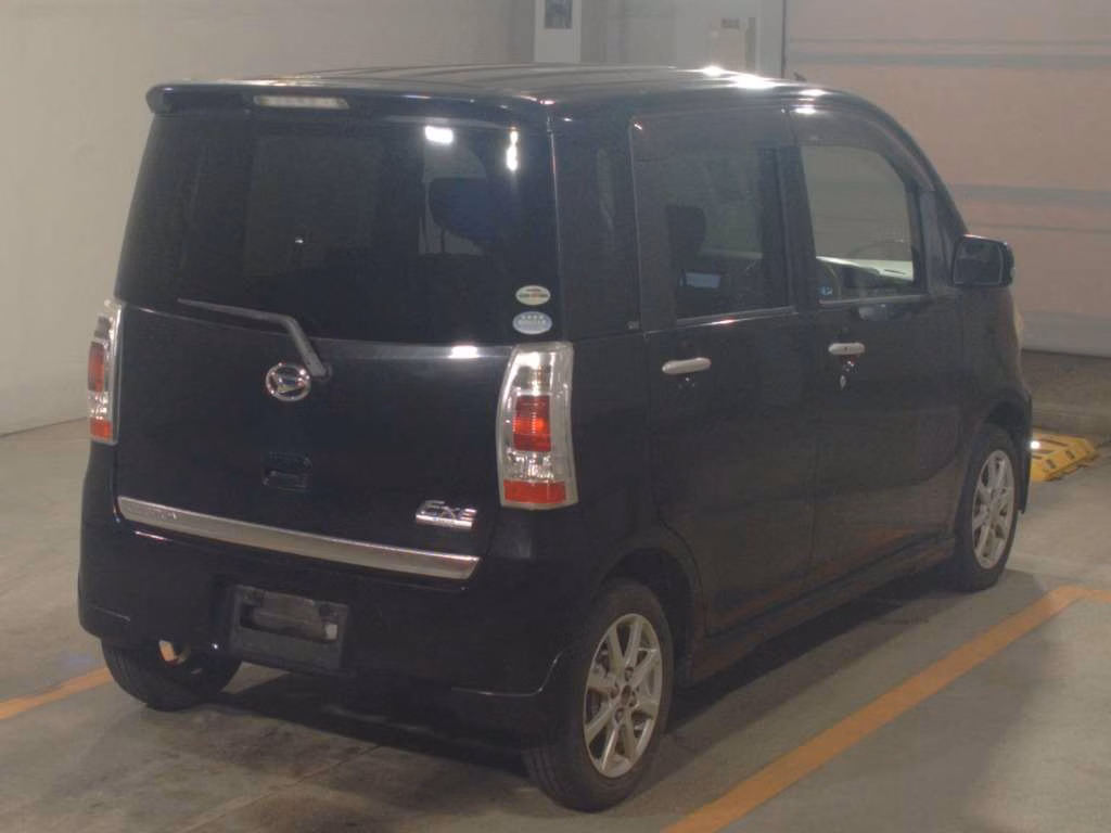 DAIHATSU TANTO EXE