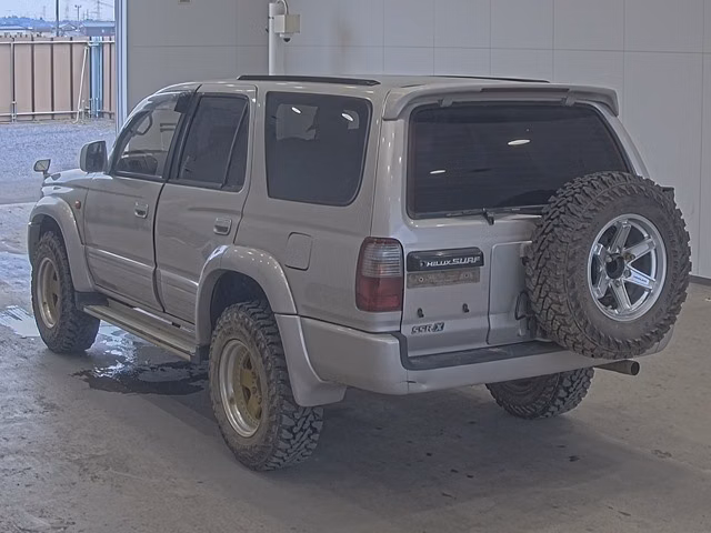 TOYOTA HILUX SURF