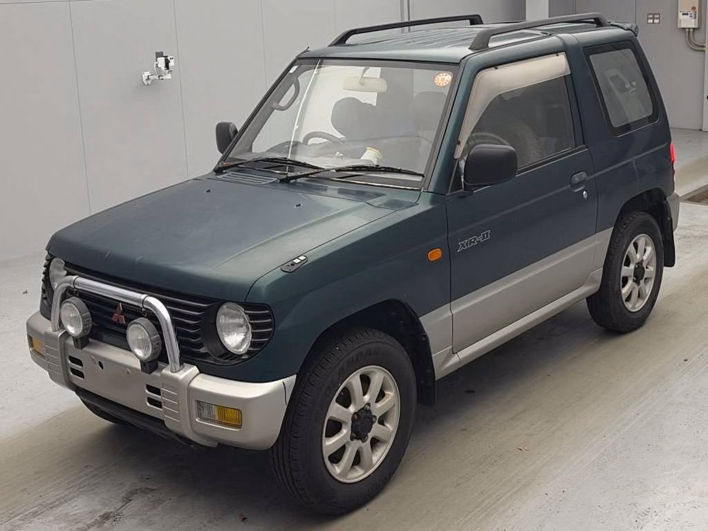 MITSUBISHI PAJERO MINI