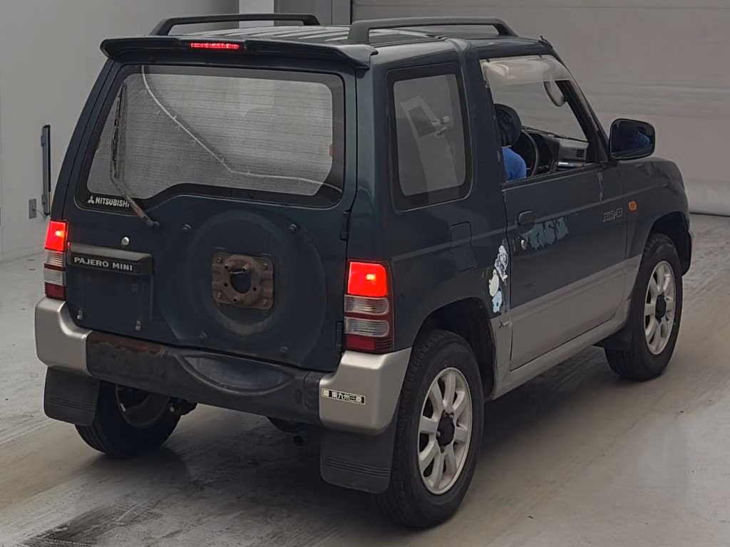 MITSUBISHI PAJERO MINI