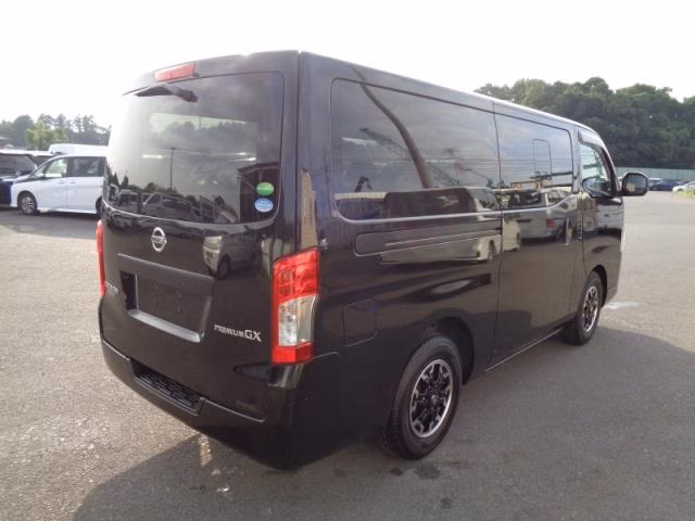 NISSAN NV350 CARAVAN