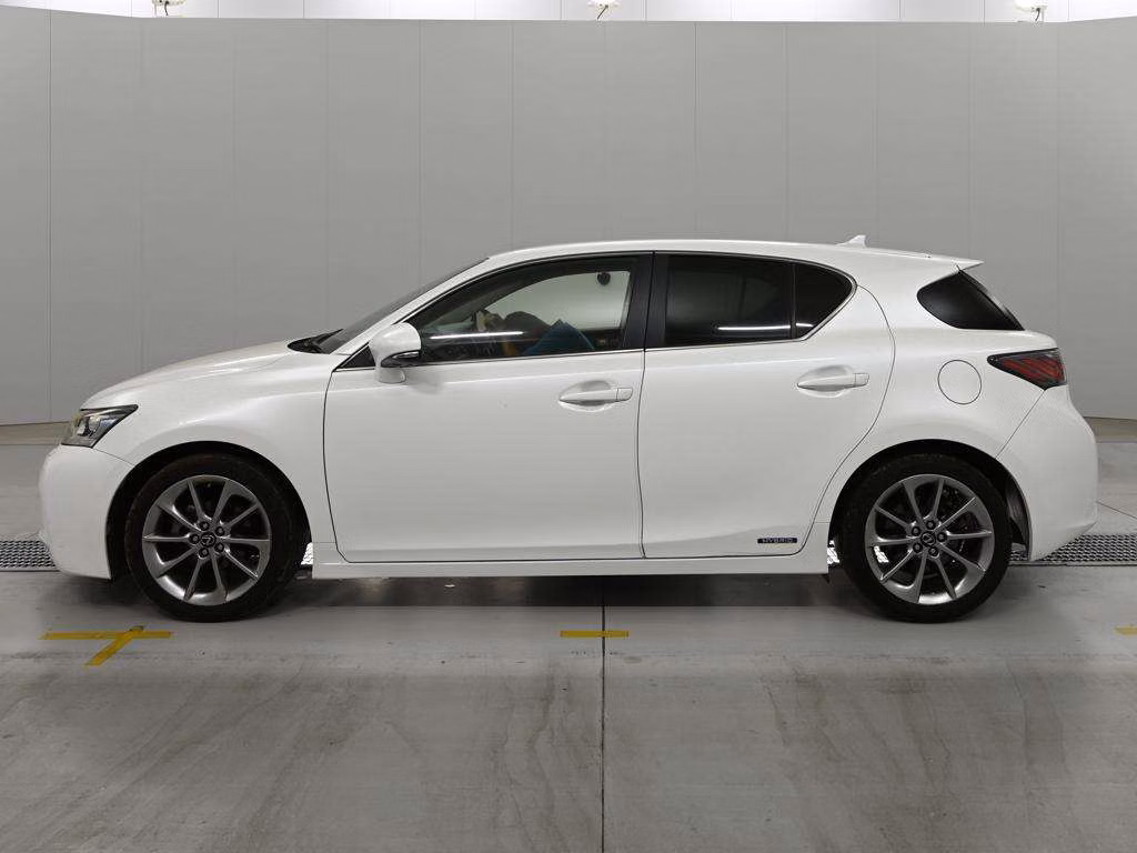 LEXUS CT200H