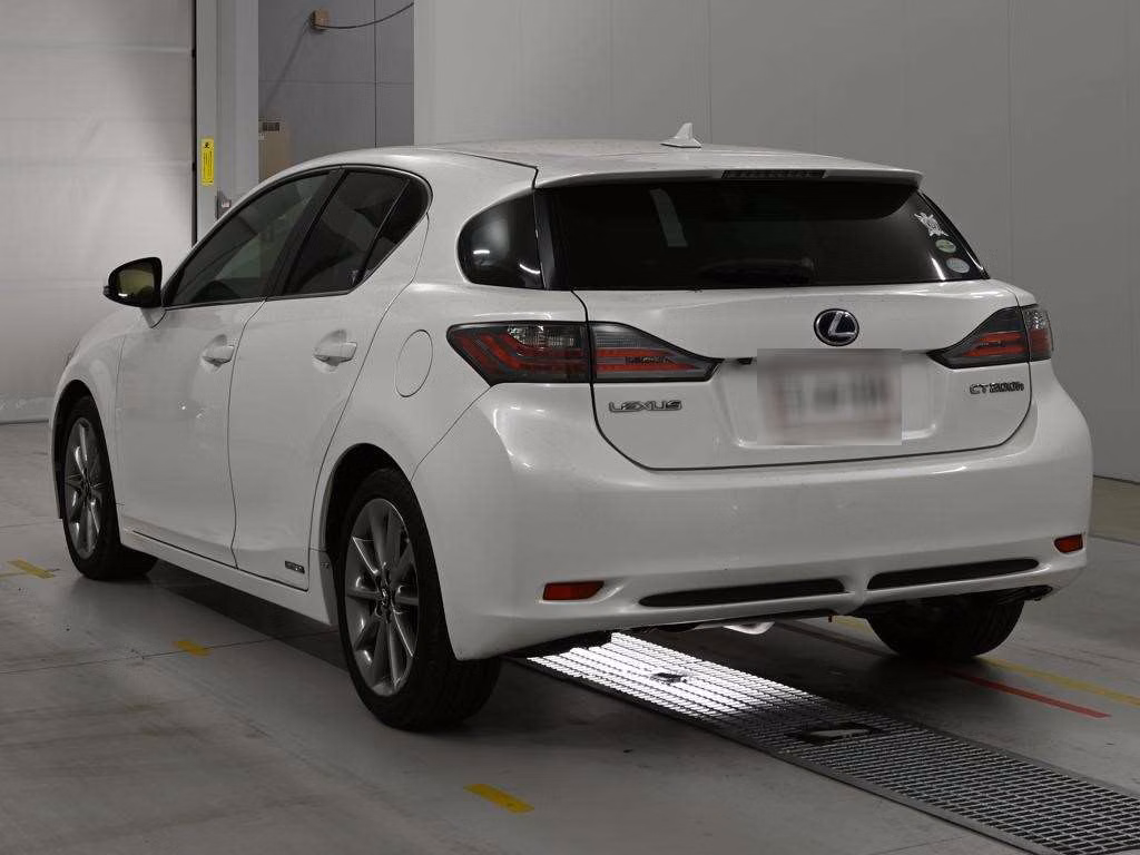 LEXUS CT200H