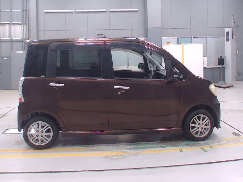DAIHATSU TANTO EXE