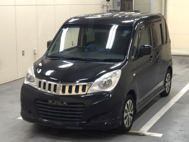MITSUBISHI DELICA D:2