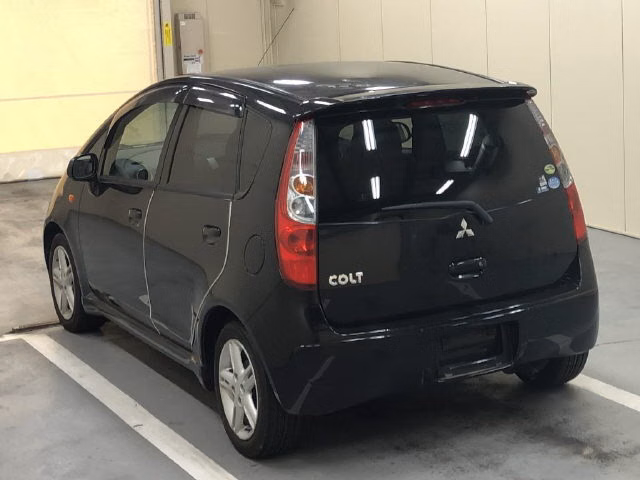 MITSUBISHI COLT