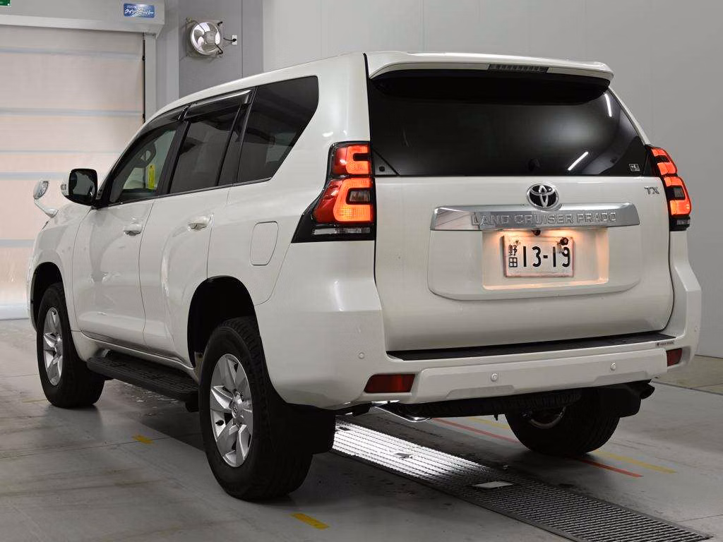 TOYOTA LAND CRUISER PRADO