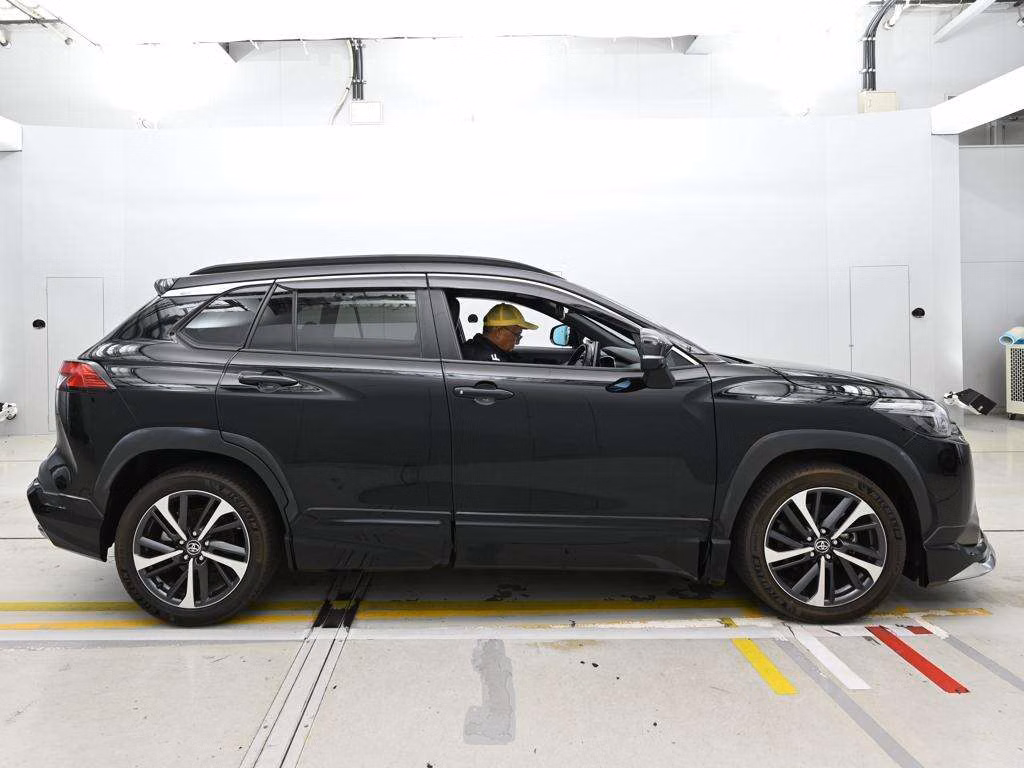 TOYOTA COROLLA CROSS