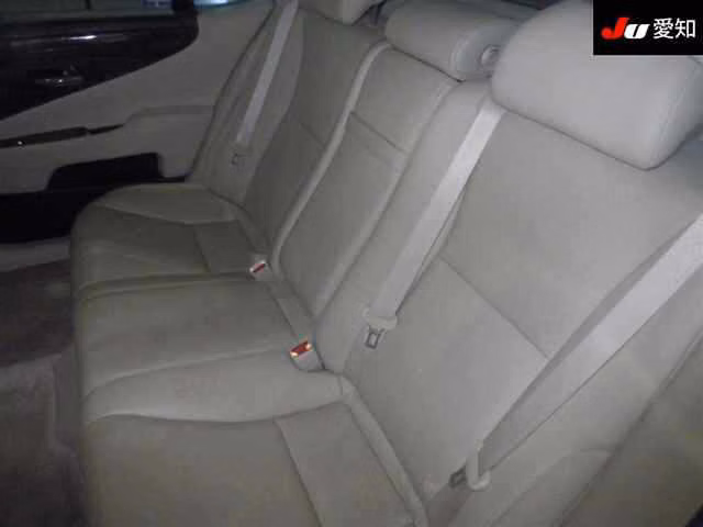 LEXUS LS600H