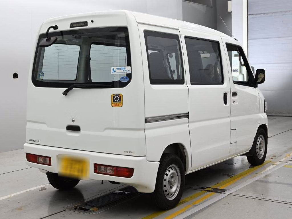 MITSUBISHI MINICAB