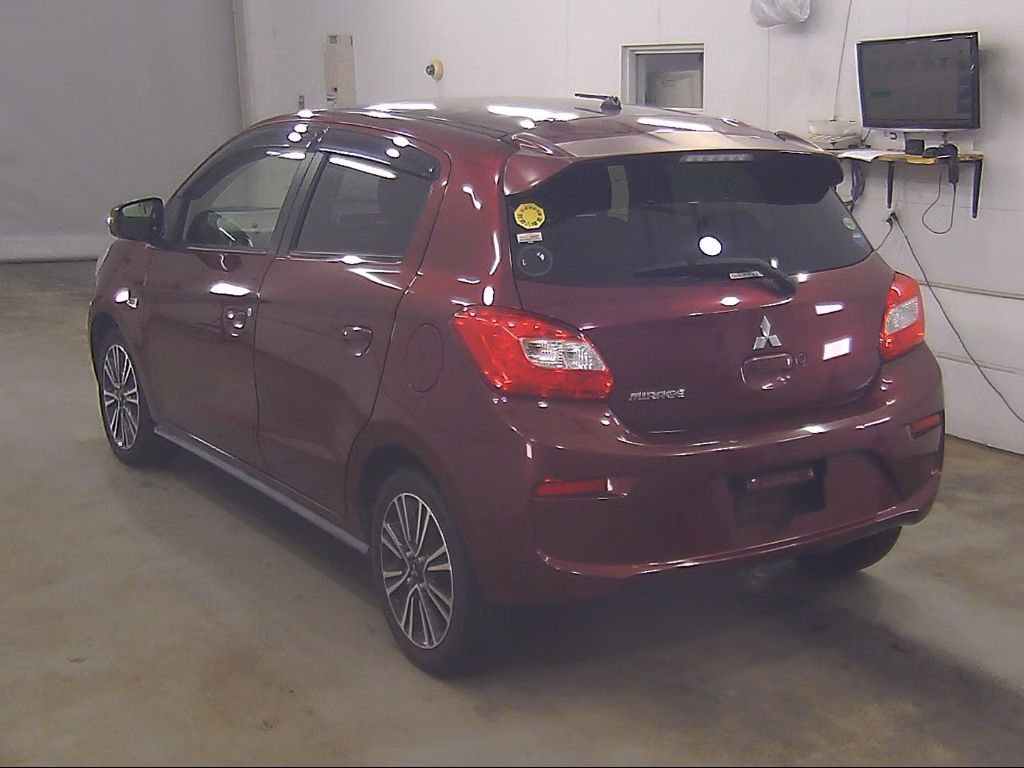 MITSUBISHI MIRAGE