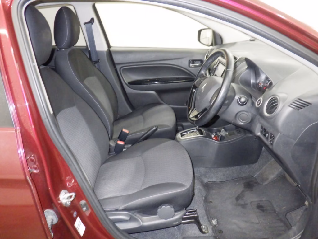 MITSUBISHI MIRAGE