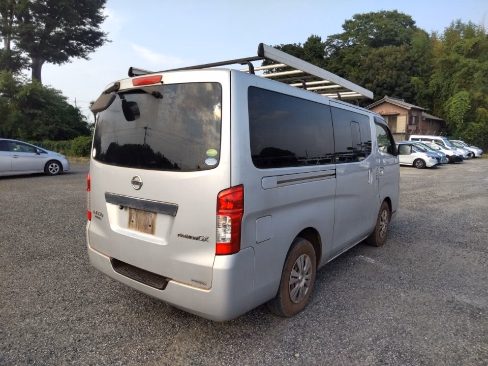 NISSAN NV350 CARAVAN