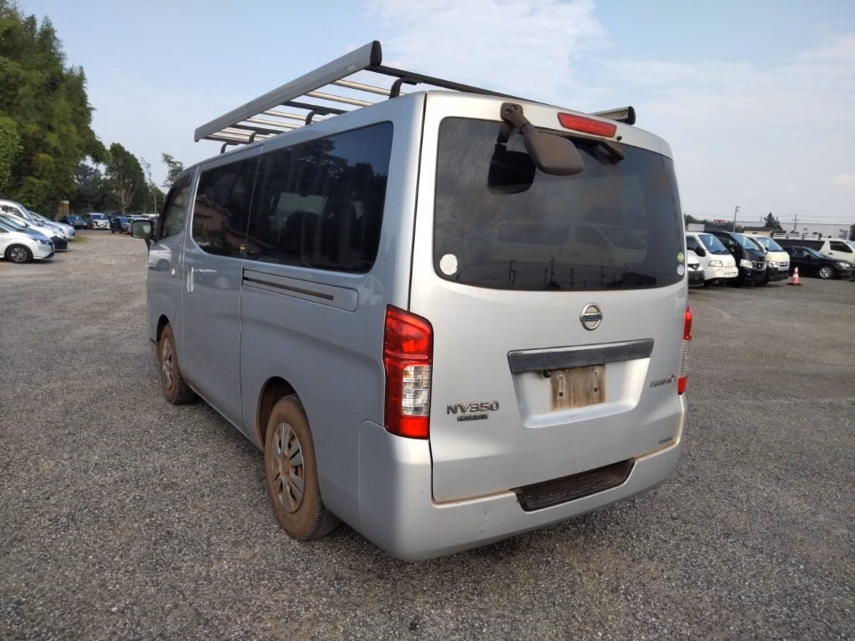 NISSAN NV350 CARAVAN