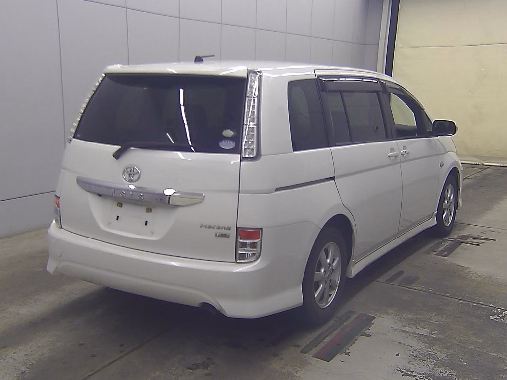 TOYOTA ISIS