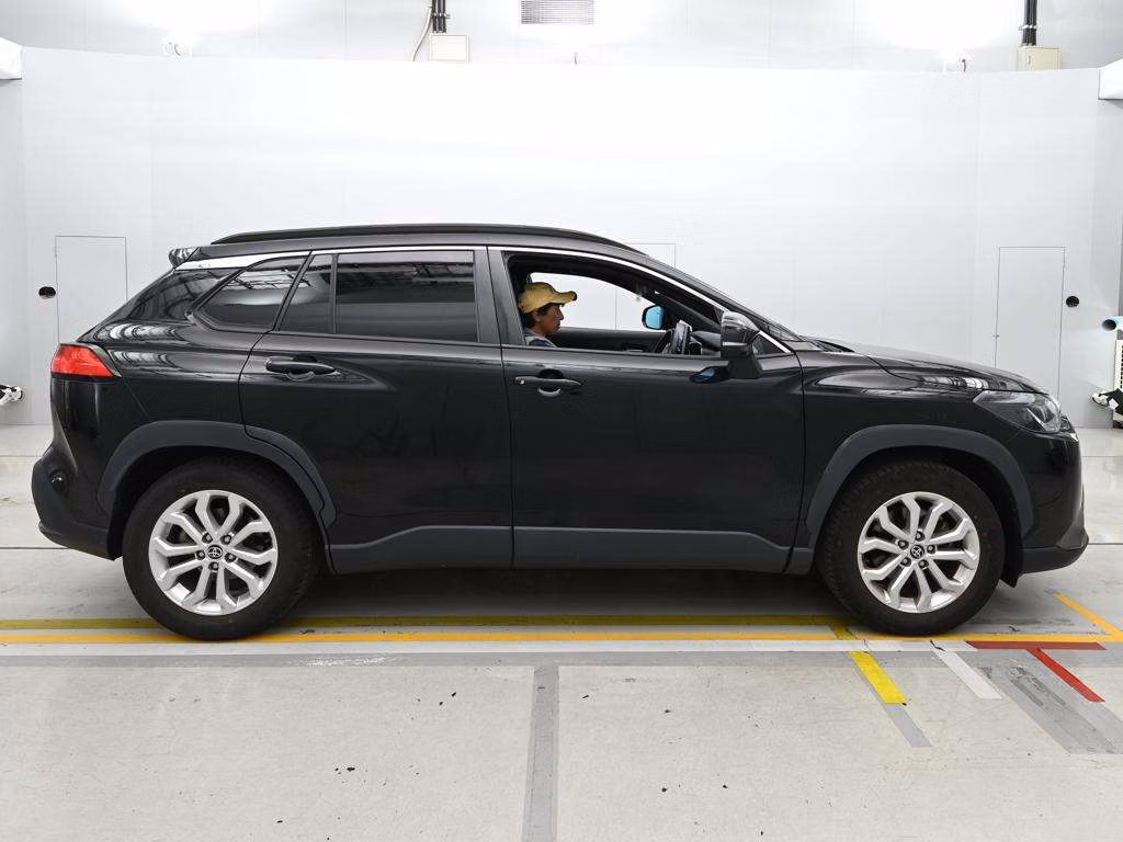 TOYOTA COROLLA CROSS