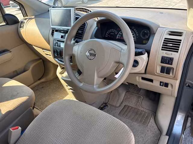 NISSAN LAFESTA