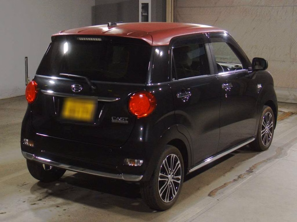 DAIHATSU CAST