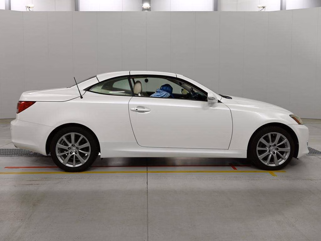 LEXUS IS250
