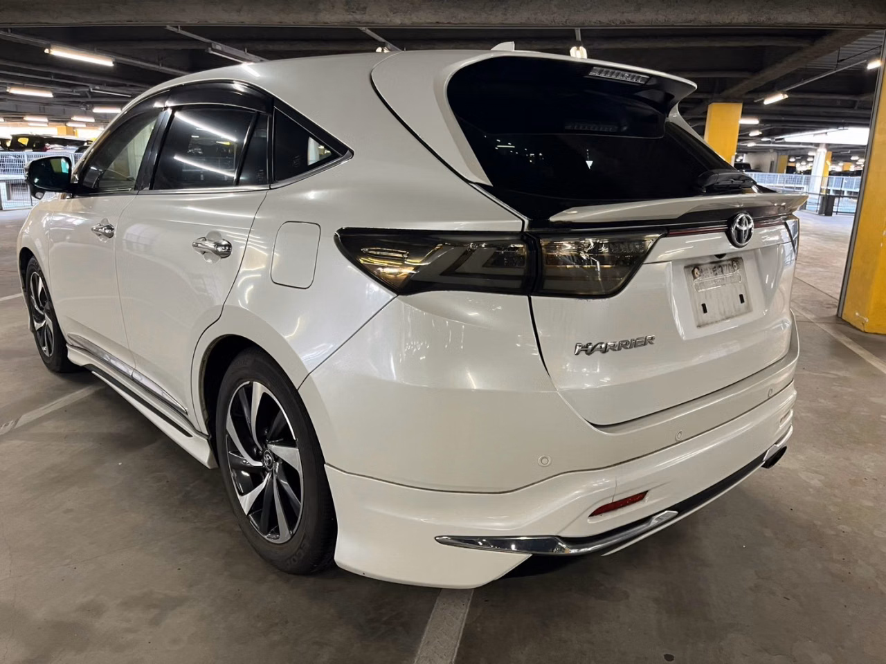 TOYOTA HARRIER
