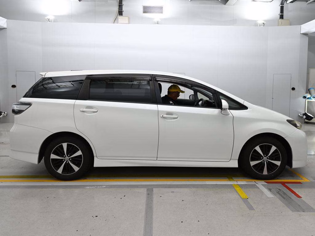 TOYOTA WISH