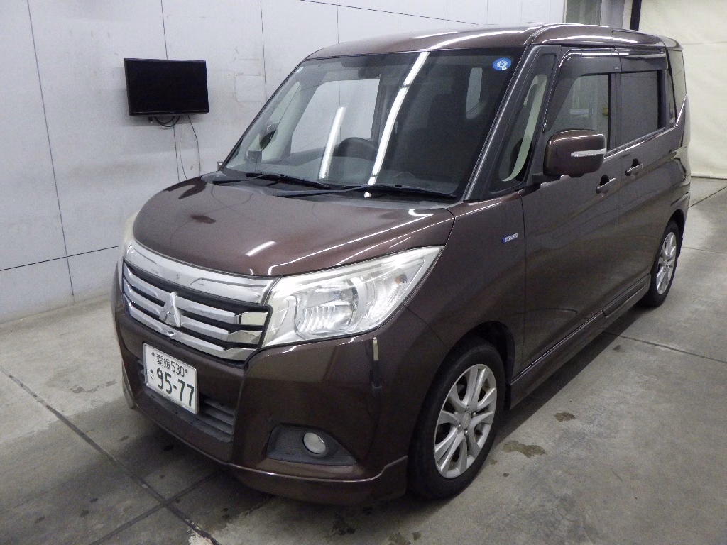 MITSUBISHI DELICA D:2