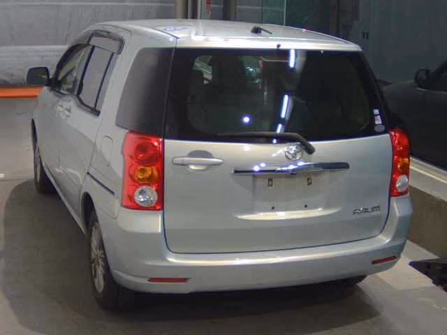 TOYOTA RAUM