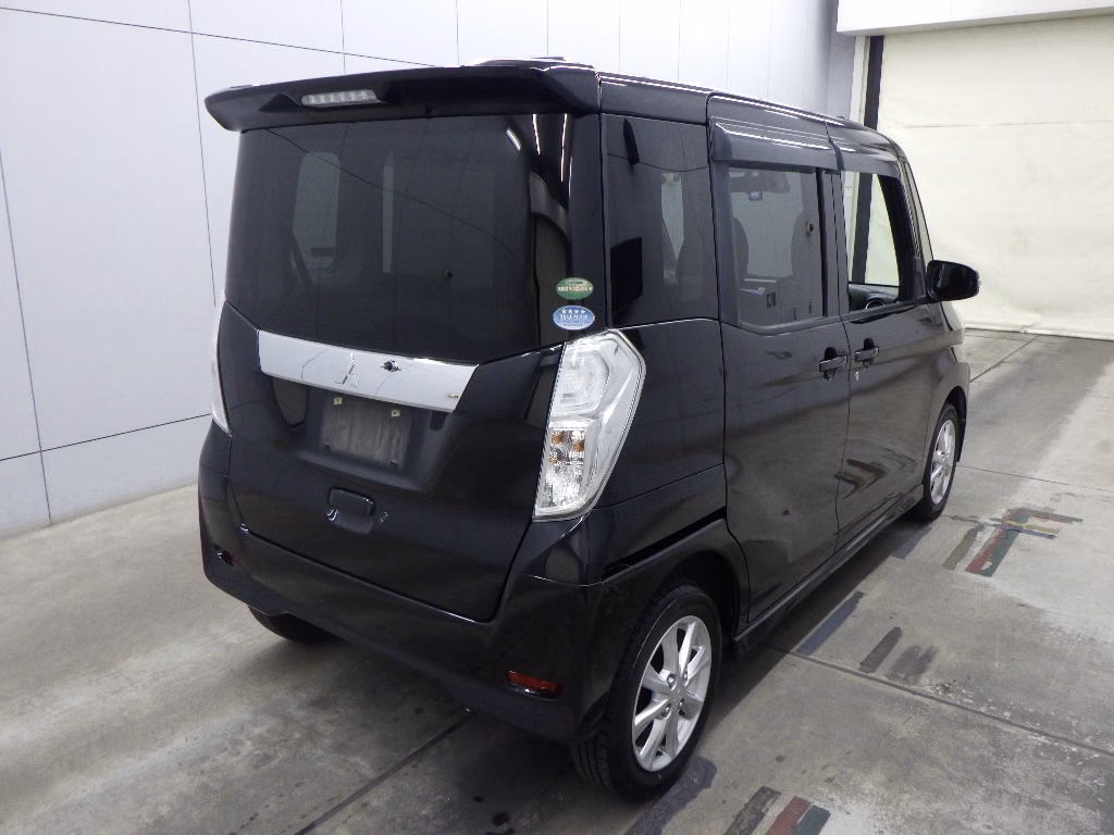 MITSUBISHI EK SPACE