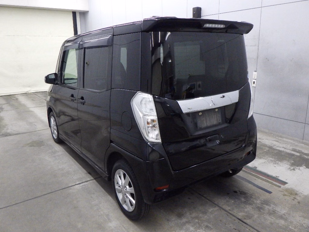 MITSUBISHI EK SPACE