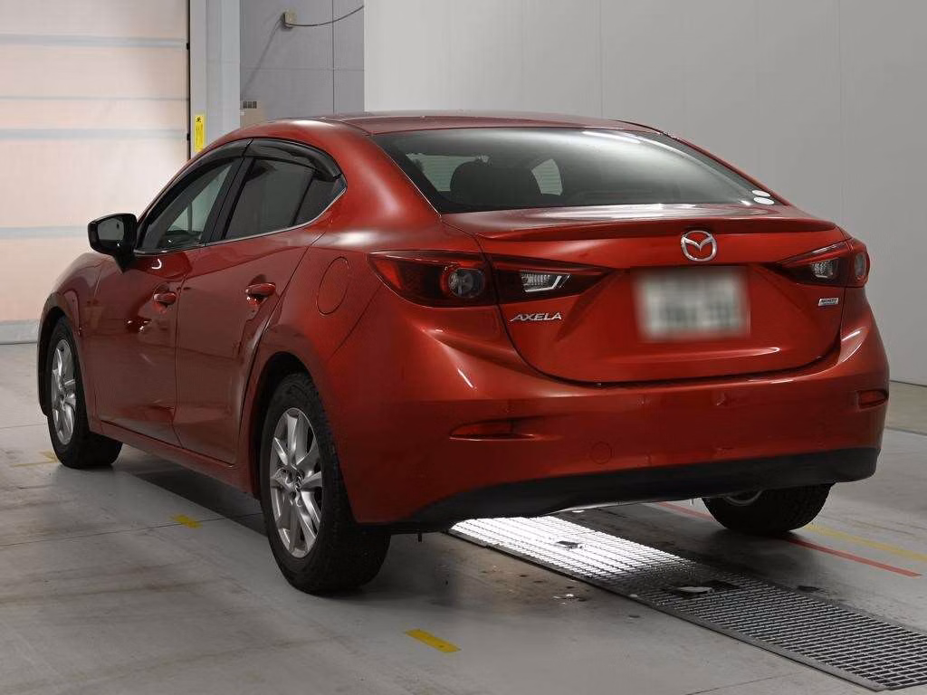 MAZDA AXELA