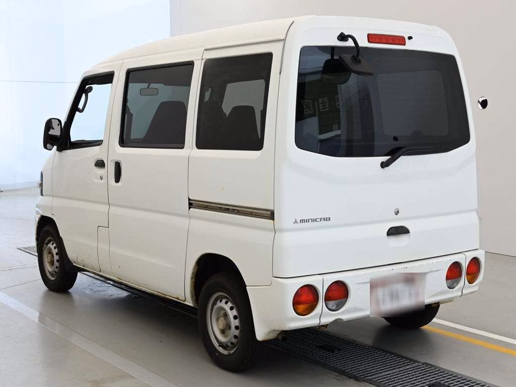 MITSUBISHI MINICAB