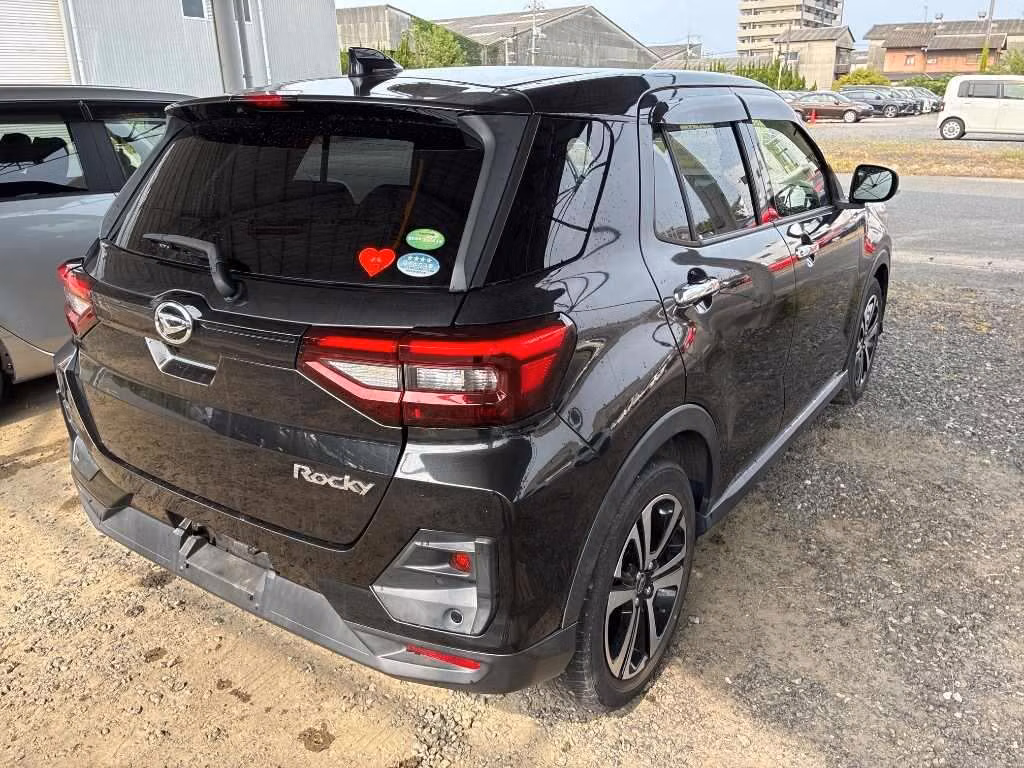 DAIHATSU ROCKY