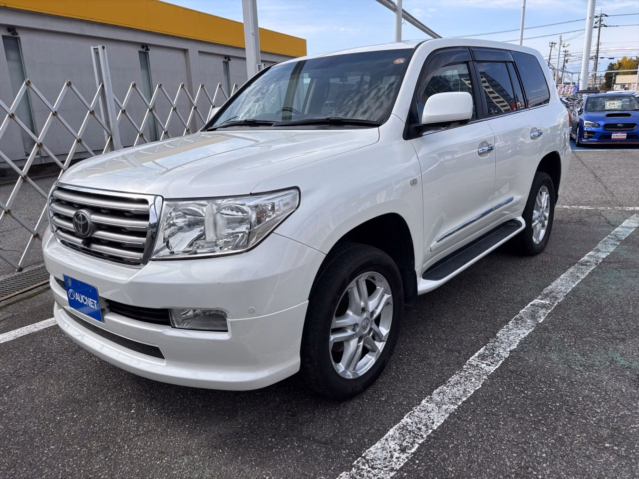 TOYOTA LAND CRUISER