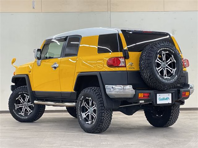 TOYOTA FJ CRUISER