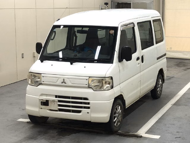 MITSUBISHI MINICAB