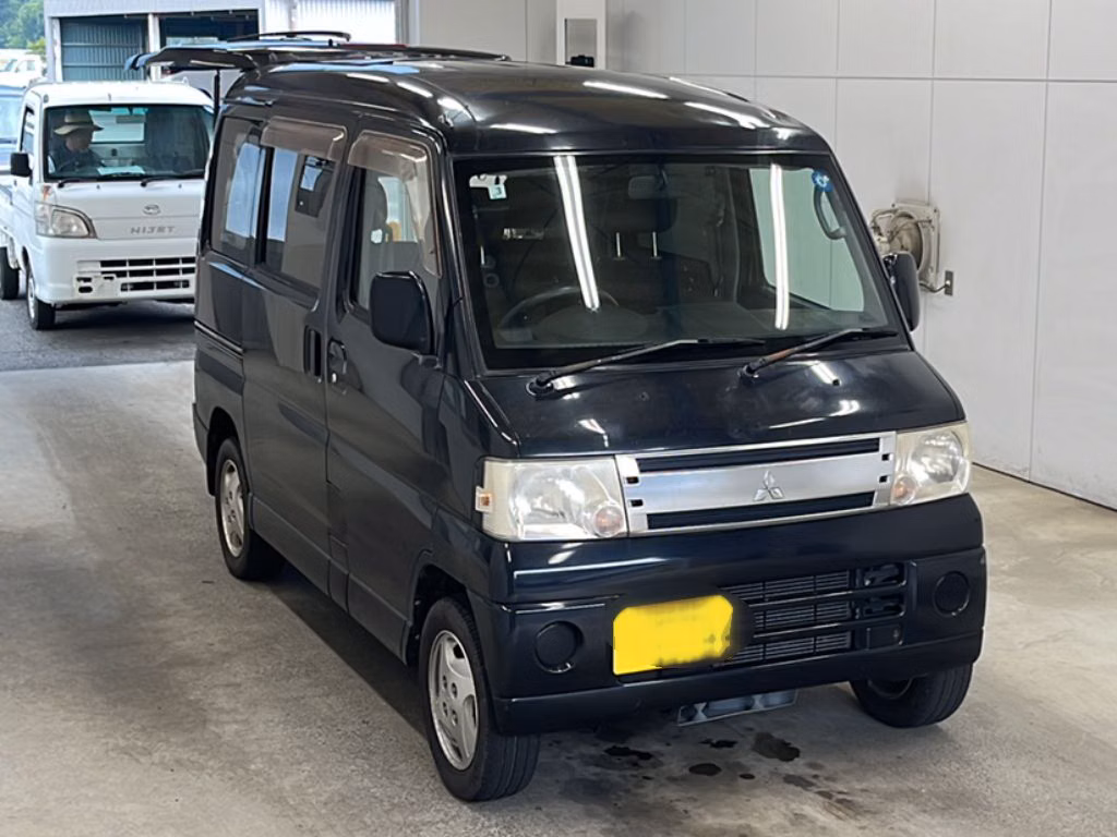 MITSUBISHI TOWN BOX