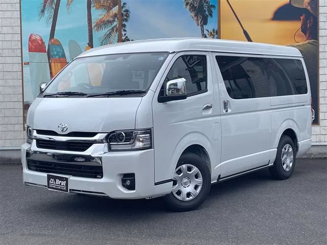 TOYOTA HIACE