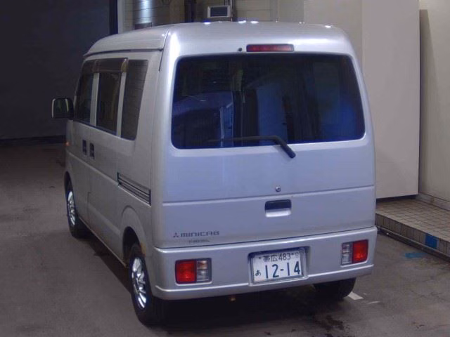 MITSUBISHI MINICAB