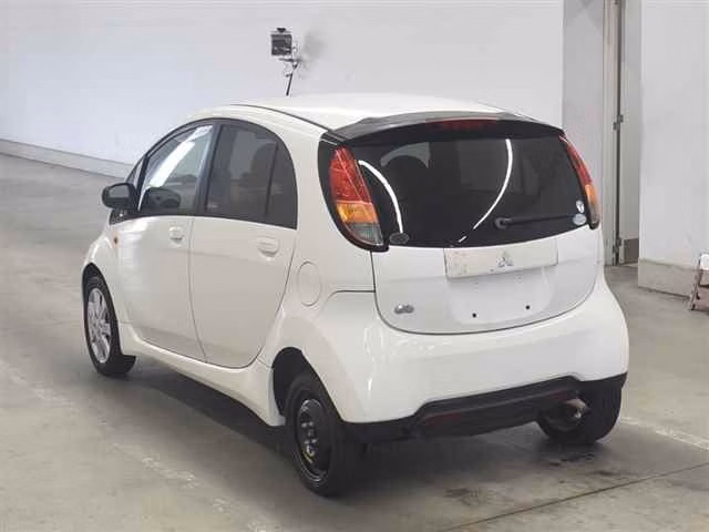 MITSUBISHI I