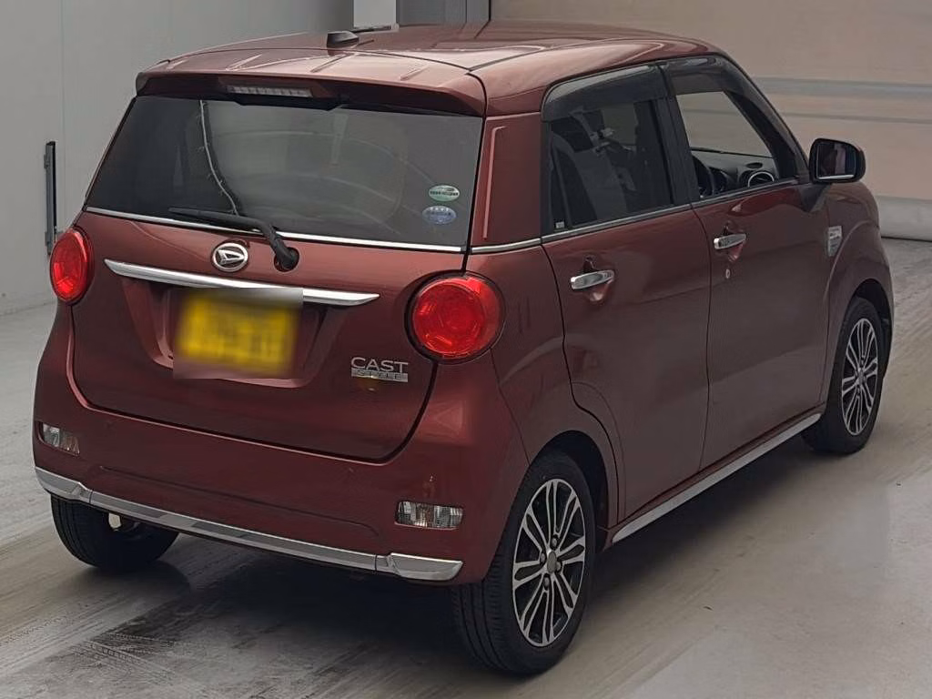 DAIHATSU CAST