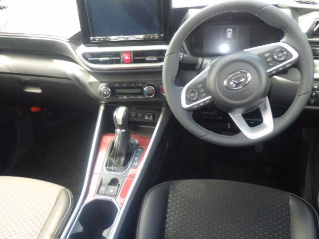 DAIHATSU ROCKY
