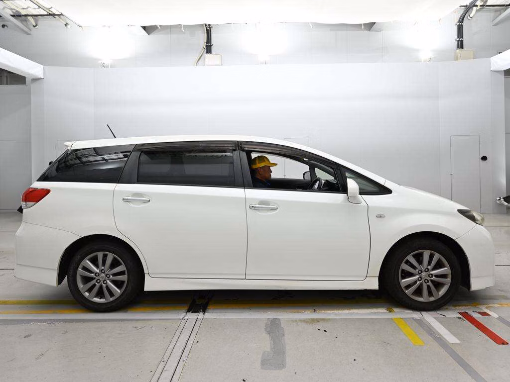 TOYOTA WISH