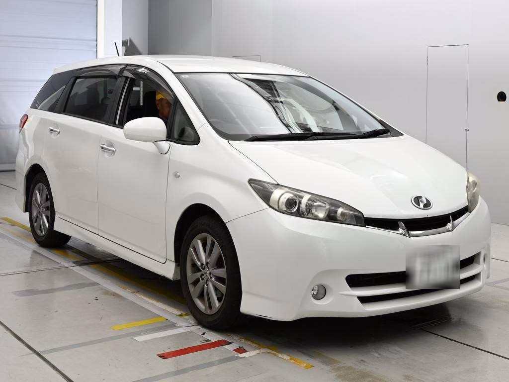 TOYOTA WISH