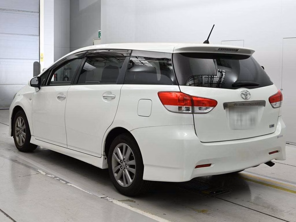 TOYOTA WISH