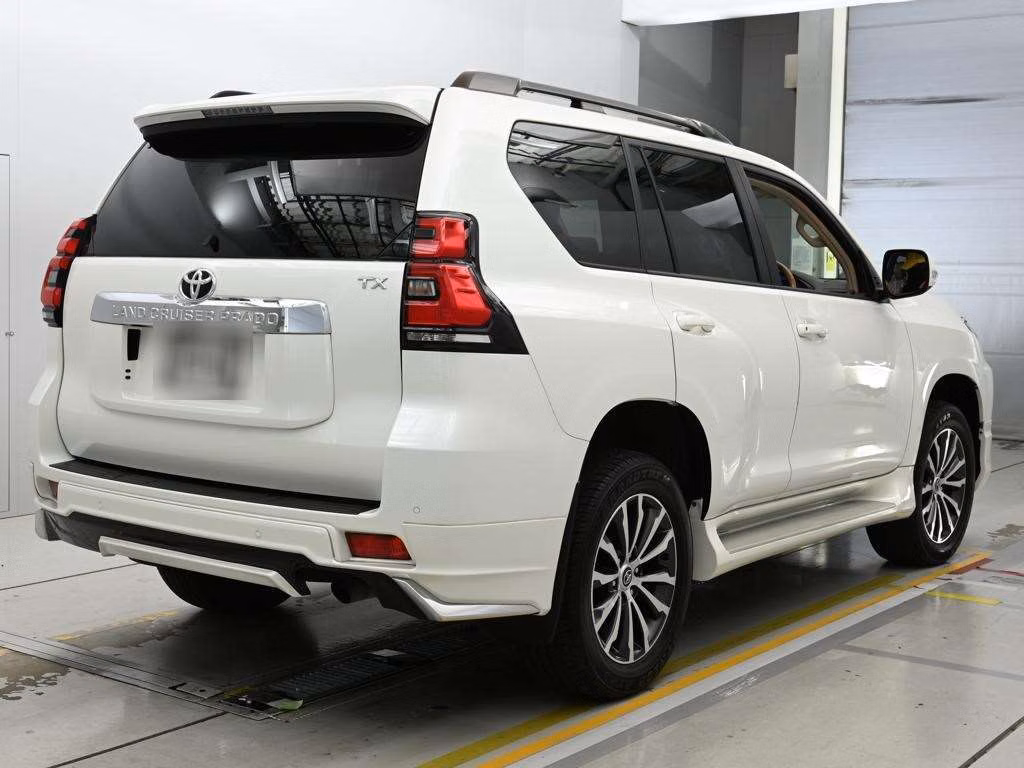 TOYOTA LAND CRUISER PRADO