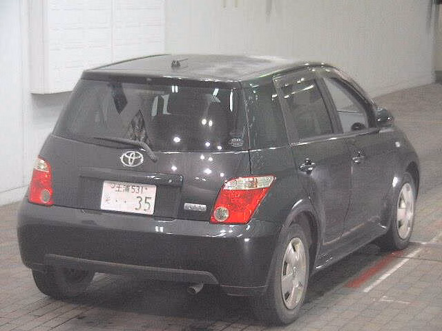 TOYOTA IST