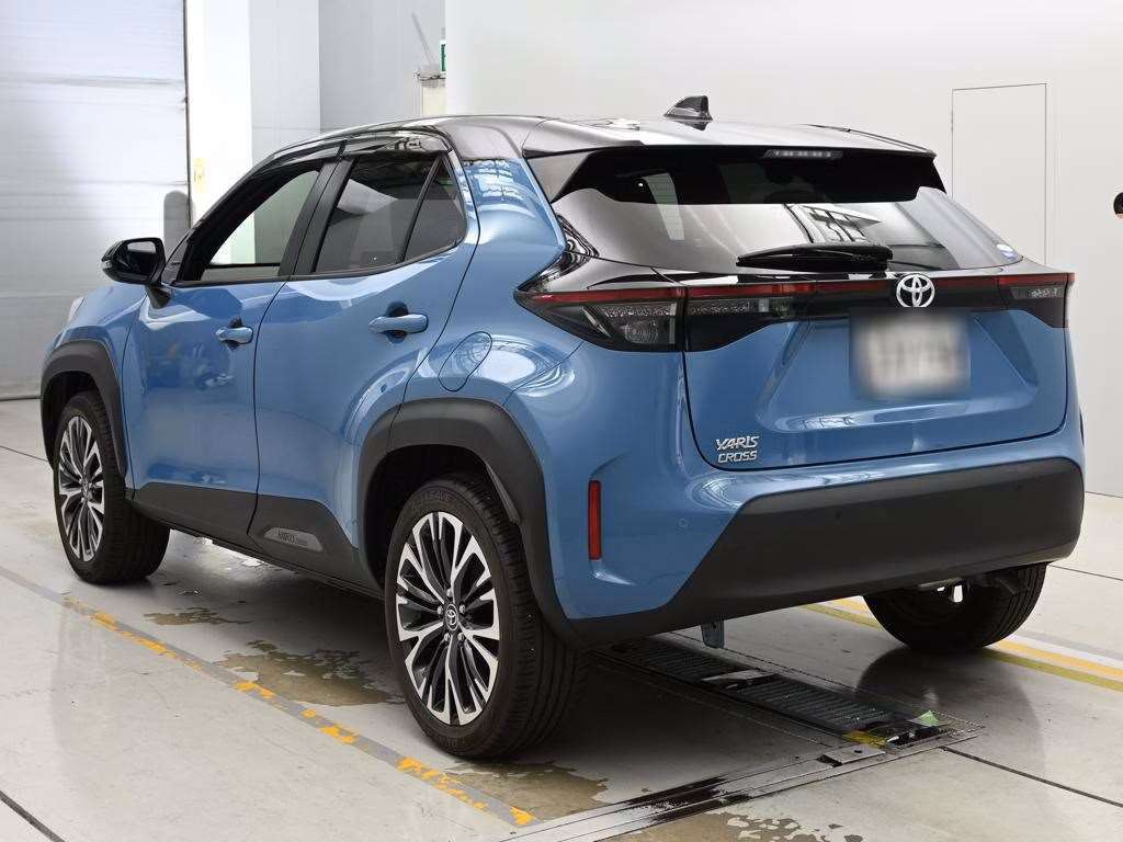 TOYOTA YARIS CROSS