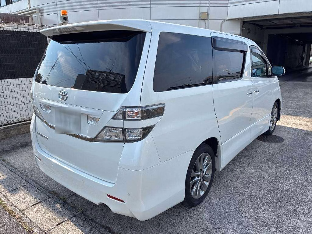 TOYOTA VELLFIRE