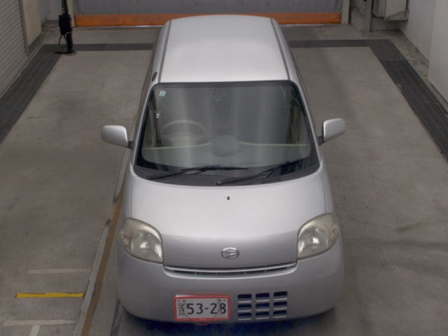 DAIHATSU ESSE